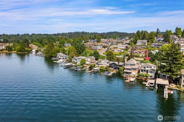 3711 Lake Washington Boulevard N, Renton, WA 98056