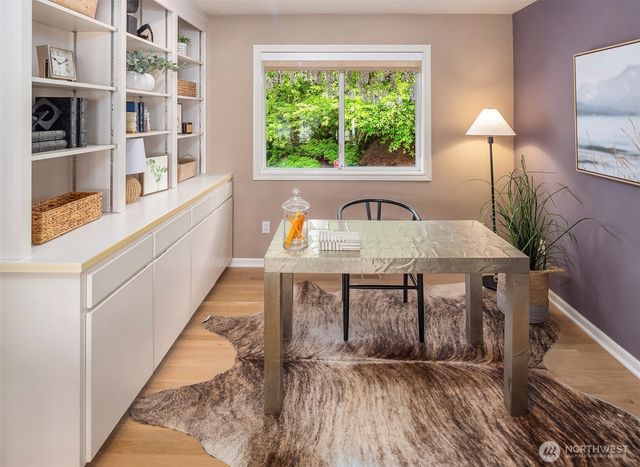 3711 Lake Washington Boulevard N, Renton, WA 98056