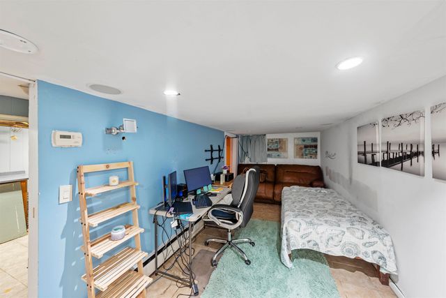 256 FYCKE LANE, Teaneck, NJ 07666