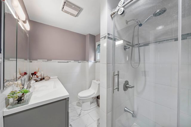 256 FYCKE LANE, Teaneck, NJ 07666