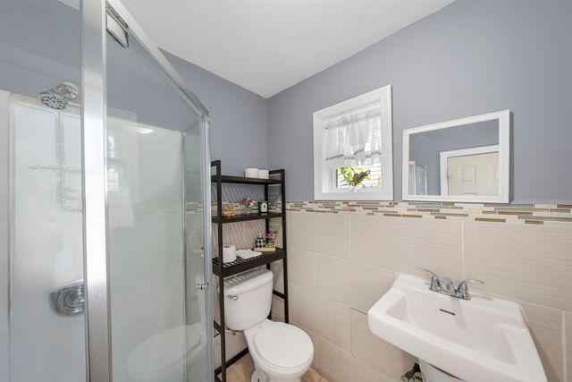 256 FYCKE LANE, Teaneck, NJ 07666