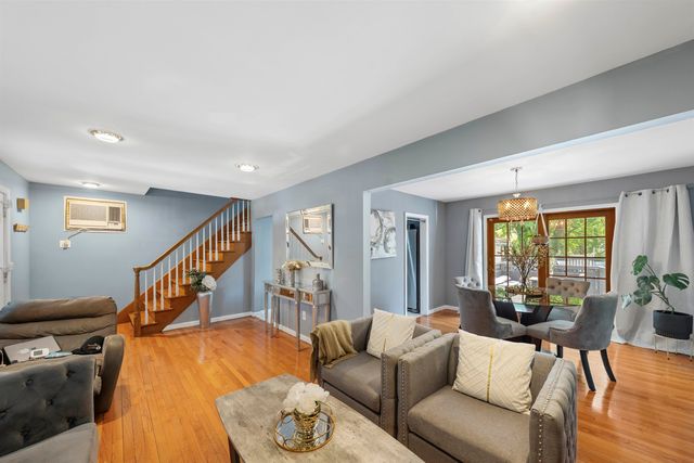 256 FYCKE LANE, Teaneck, NJ 07666