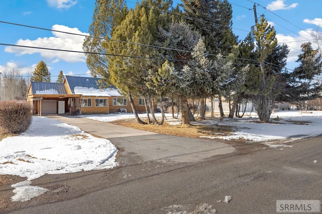 Image 2 of property listing at 151 N 3rd Street, Montpelier, ID 83254