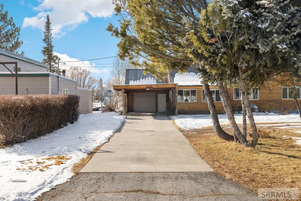 Image 8 of property listing at 151 N 3rd Street, Montpelier, ID 83254