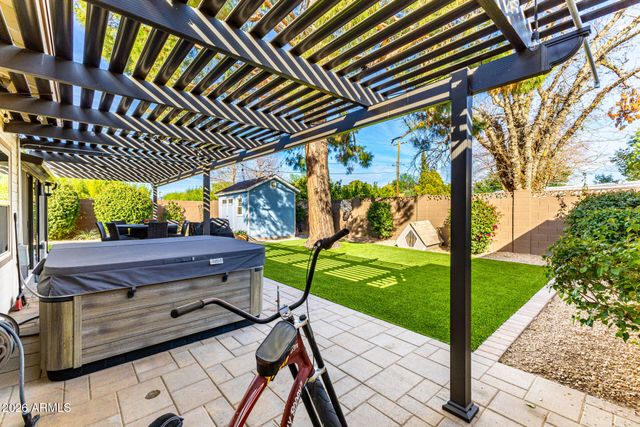 3746 E Fairmount Avenue, Phoenix, AZ 85018