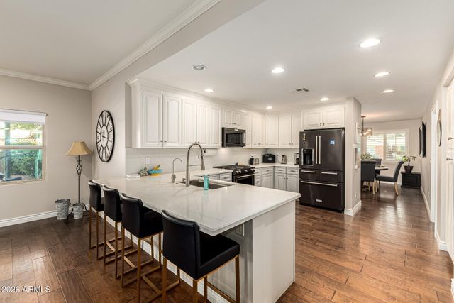 3746 E Fairmount Avenue, Phoenix, AZ 85018