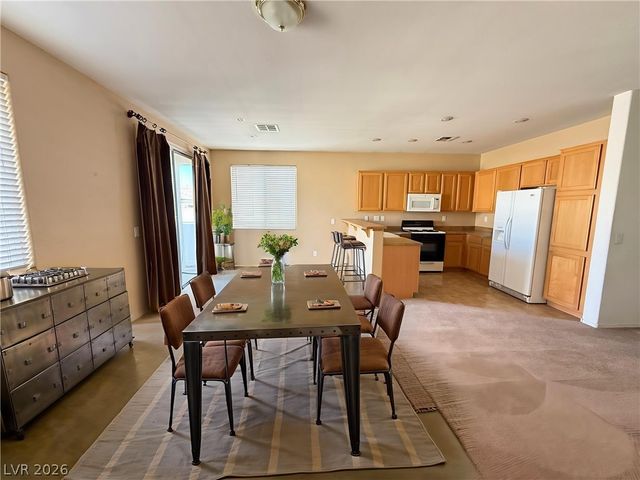 7248 Fountain Village Avenue, Las Vegas, NV 89113