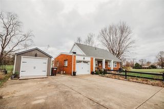 1102 4th Street, Belpre, OH 45714