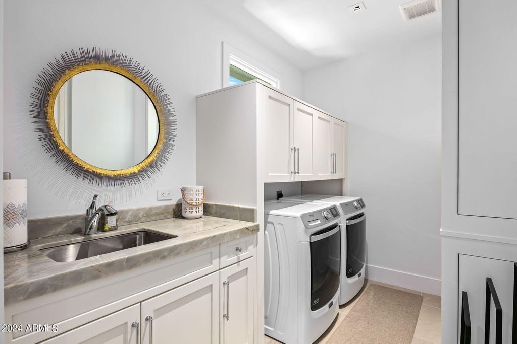 Image 27 of property listing at 37200 N Cave Creek Road 2124, Scottsdale, AZ 85262
