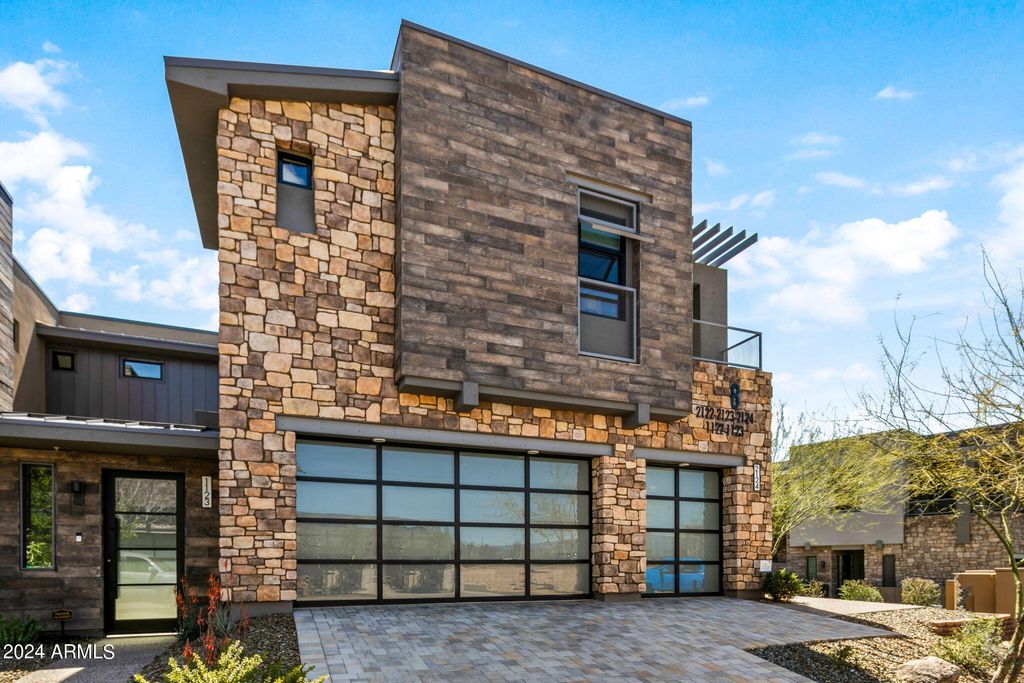 Image 29 of property listing at 37200 N Cave Creek Road 2124, Scottsdale, AZ 85262