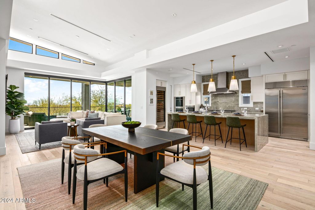 Image 9 of property listing at 37200 N Cave Creek Road 2124, Scottsdale, AZ 85262