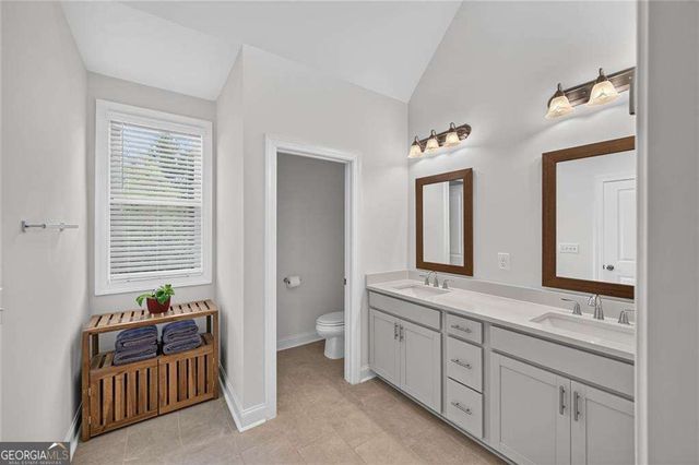 1409 Casteel Lake Lane, Buford, GA 30518