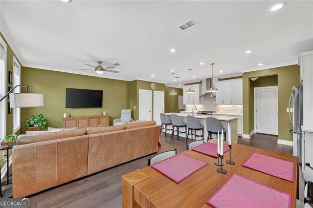 1409 Casteel Lake Lane, Buford, GA 30518