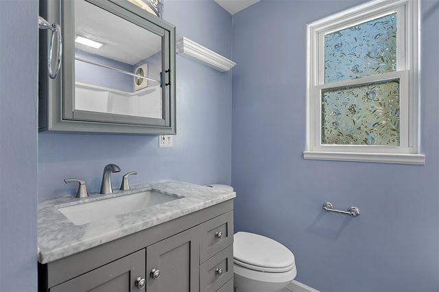 2030 Paddington Road, Kalamazoo, MI 49001