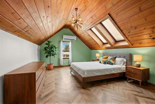 2030 Paddington Road, Kalamazoo, MI 49001