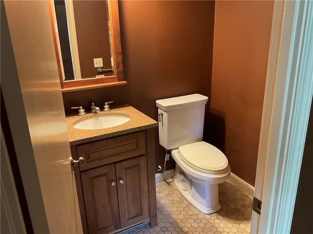 511 Child Street 101, Warren, RI 02885