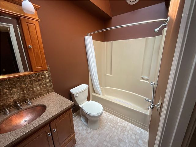 511 Child Street 101, Warren, RI 02885