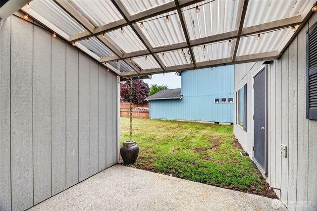 7409 Village Drive, Sumner, WA 98390