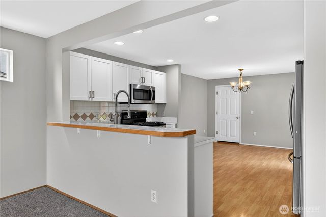 7409 Village Drive, Sumner, WA 98390