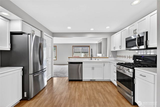 7409 Village Drive, Sumner, WA 98390