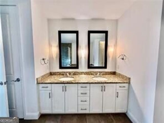 270 17th Street NW 2207, Atlanta, GA 30363