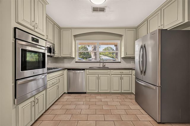 4517 Lido Lane, Houston, TX 77092