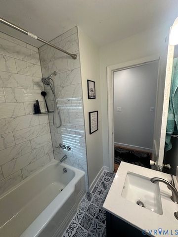 336 Youngs Rd, Petersburg, VA 23803