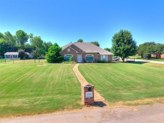 1308 Chipper Lane, Edmond, OK 73025