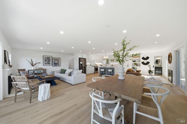 121 San Marino Dr, San Rafael, CA 94901