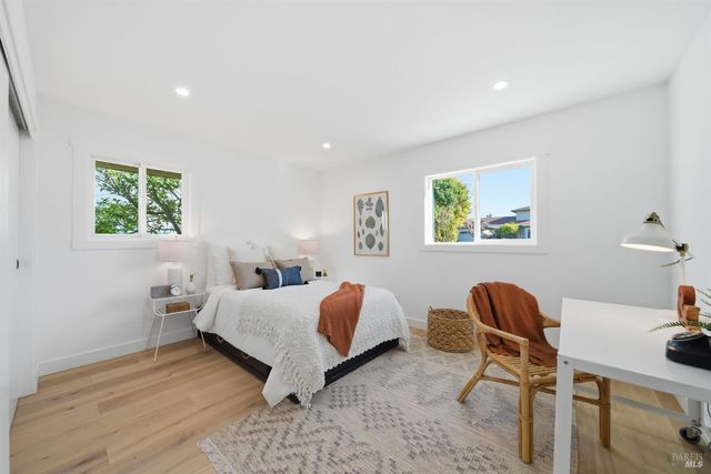 121 San Marino Dr, San Rafael, CA 94901