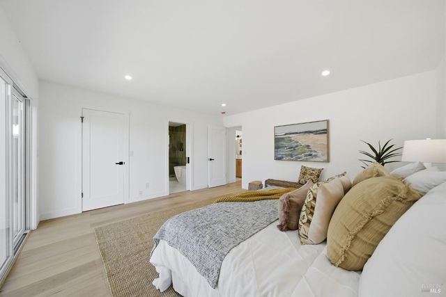 121 San Marino Dr, San Rafael, CA 94901