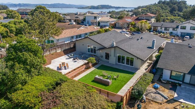121 San Marino Dr, San Rafael, CA 94901