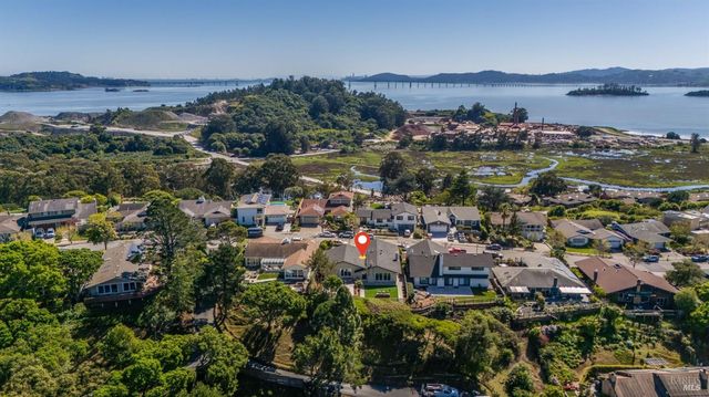 121 San Marino Dr, San Rafael, CA 94901