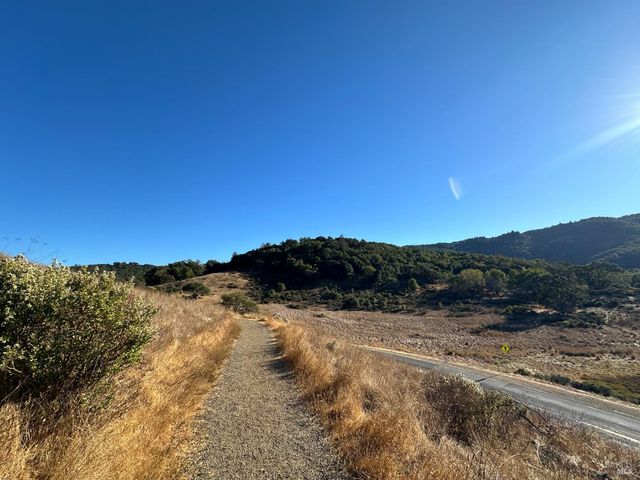 121 San Marino Dr, San Rafael, CA 94901