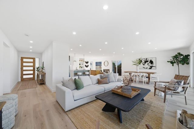 121 San Marino Dr, San Rafael, CA 94901