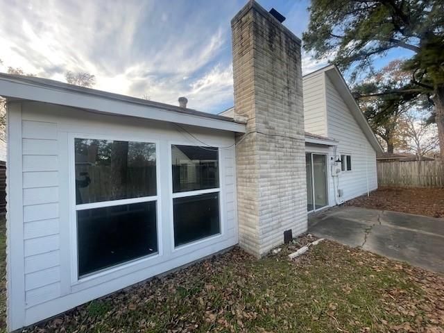 311 Edgeton Court, Houston, TX 77015