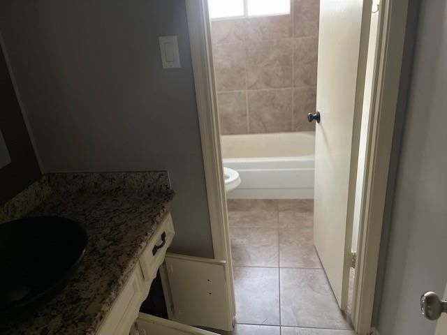 311 Edgeton Court, Houston, TX 77015