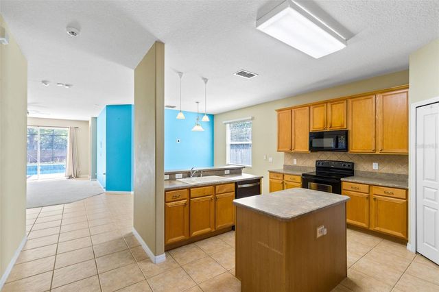 6658 LAKE PEMBROKE PLACE, Orlando, FL 32829