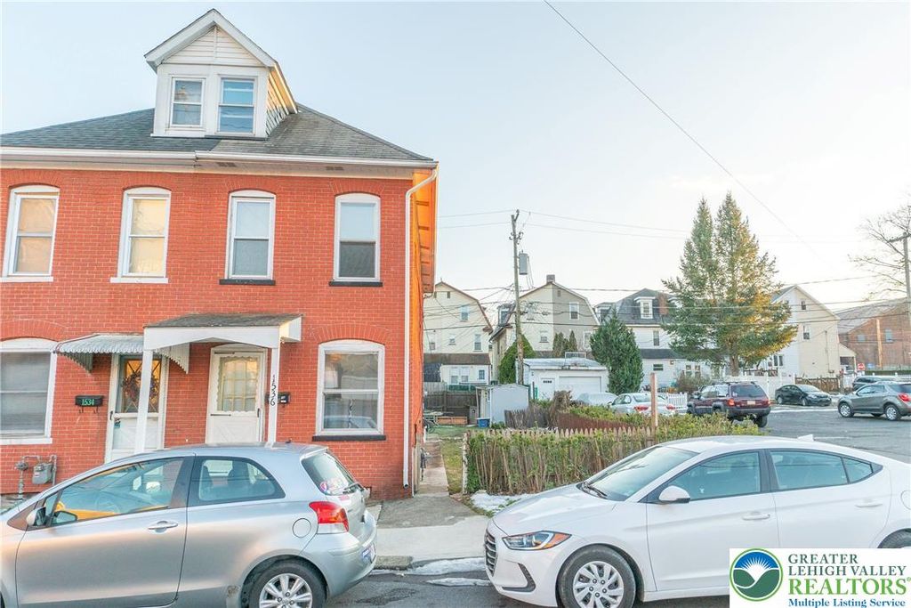 1536 Spruce Street, Wilson Boro, PA 18042