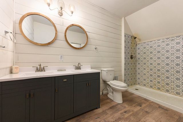 403 Elm Street, Paw Paw, MI 49079