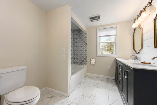 403 Elm Street, Paw Paw, MI 49079