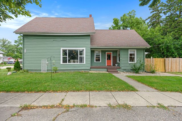 403 Elm Street, Paw Paw, MI 49079