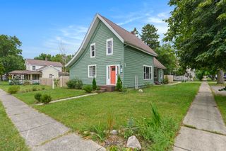 403 Elm Street, Paw Paw, MI 49079