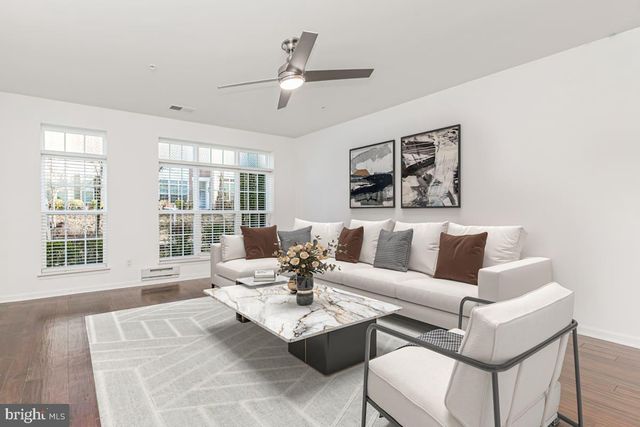 16882 PORTERS INN DR, Dumfries, VA 22026