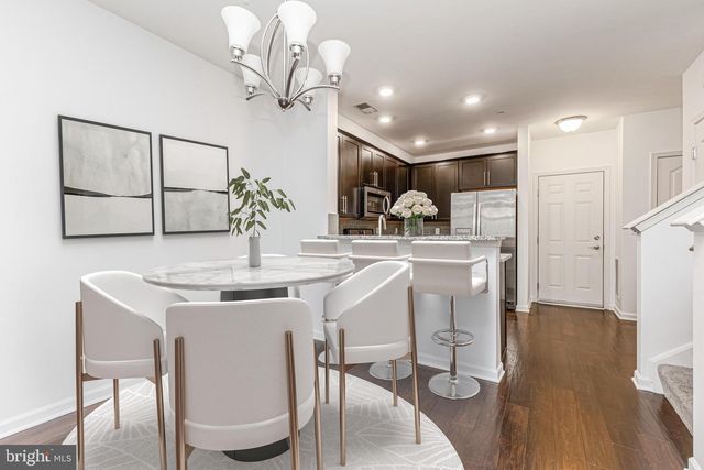 16882 PORTERS INN DR, Dumfries, VA 22026