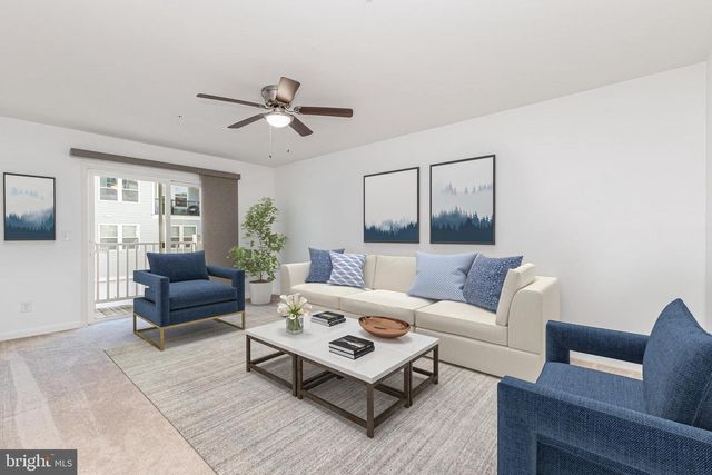 16882 PORTERS INN DR, Dumfries, VA 22026