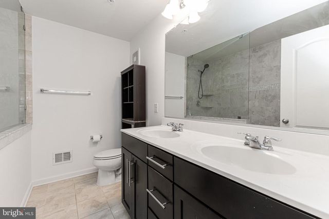 16882 PORTERS INN DR, Dumfries, VA 22026