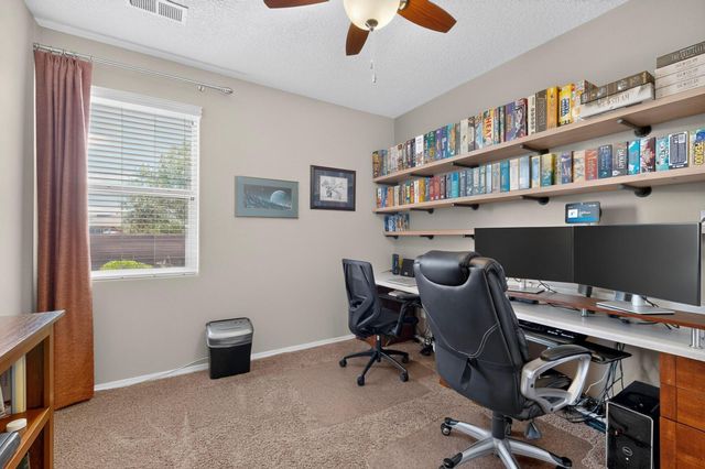 1623 Vista De Colinas Drive SE, Rio Rancho, NM 87124