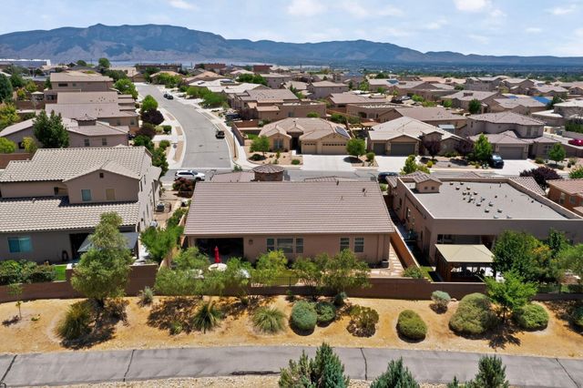 1623 Vista De Colinas Drive SE, Rio Rancho, NM 87124