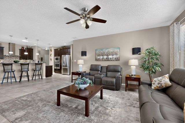 1623 Vista De Colinas Drive SE, Rio Rancho, NM 87124